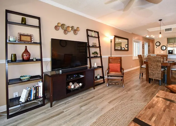 Aldea A8 Beachfront 2 Bedroom 2 Bath - Tranquil Belleair Apartment *