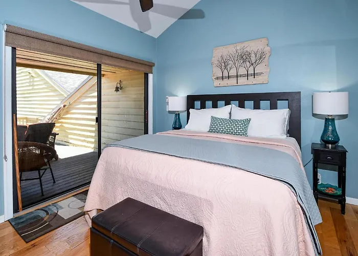 Aldea A8 Beachfront 2 Bedroom 2 Bath - Tranquil Belleair Apartment