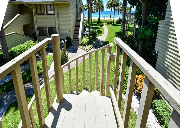 Aldea A8 Beachfront 2 Bedroom 2 Bath - Tranquil Belleair Apartment